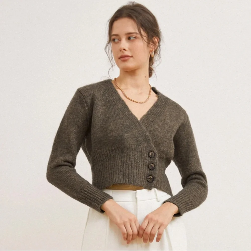 The Next Morning Cardigan - Picture 2 of 6